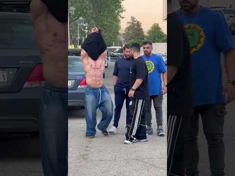 وقتی ندونسته خودت و میمالی به گنده ها 😂