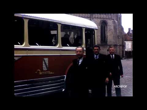 N°55 Une haie d'honneur par U S H à OOST CAPPEL et une cerémonie au Moment  la D 947  1950