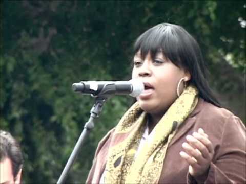 Lakisha Jones sings "Never Walk Alone" at AIDS Walk Los Angeles 2010