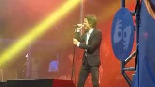 Brandon Flowers - "Diggin Up the Heart" Live at Loufest 2015