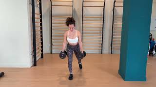 Zancadas dinámicas con mancuernas