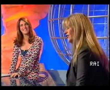 Elaine Poggi Interviews with RAI 3 About The Foundation for Photo/Art in Hospitals