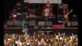 Idlewild - Stay The Same Live At V2002