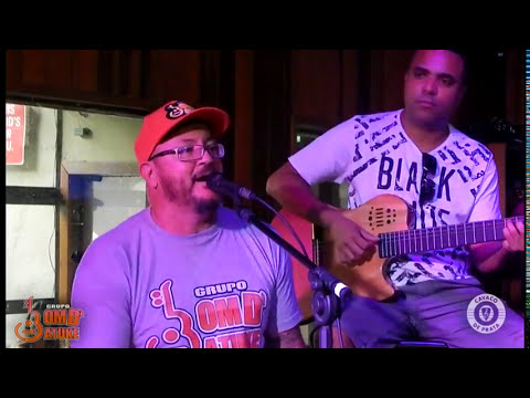 Grupo Bom de Batuke - Quem não dança madrugada / Vou cair no samba / Bate pandeiro / Maria vai