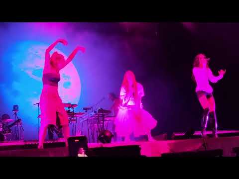 Zahara, Natalia Lacunza y Delaporte - Yo solo quería escribir una canción de amor  (Alma festival)