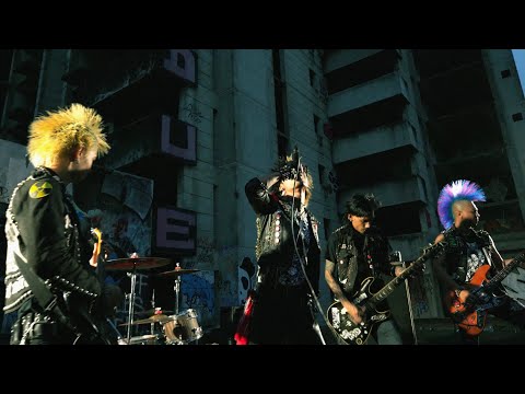 CHAOS OF SOCIETY - Punks Not Dead (Official Music Video)