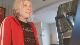 What Do Pretty Girls Do?