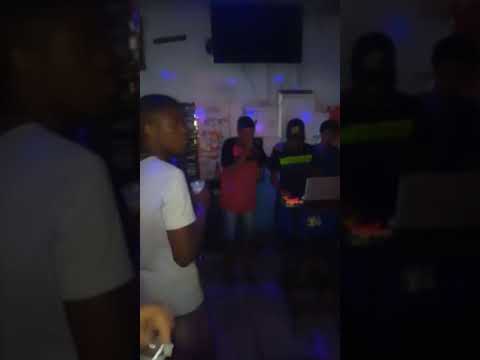 MC PL no bar da boa(2)
