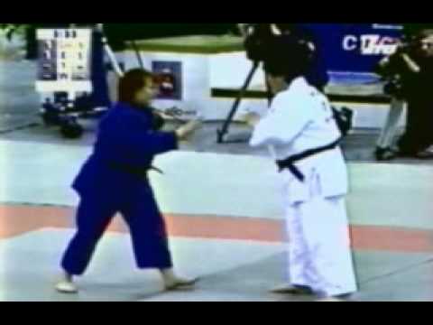Barefoot heavyweight judo womens +78 kg