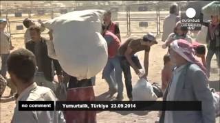 preview picture of video 'Беженцы из Сирии устремились в Турцию'