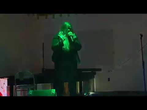 Kinnaye covering Michael Jackson's hit song "Remember the Time".