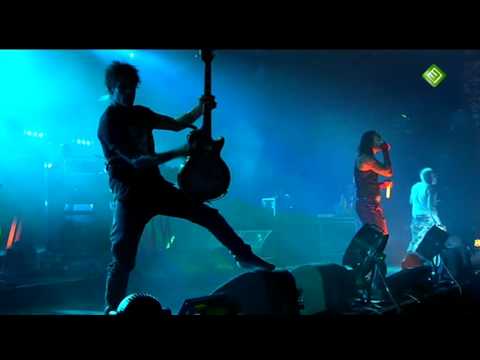 The Prodigy - Smack My Bitch Up (Live At Pinkpop 2010)