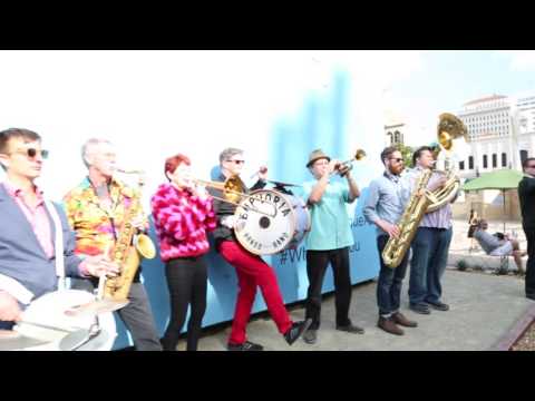 Captain Challenge Mannequin Challenge