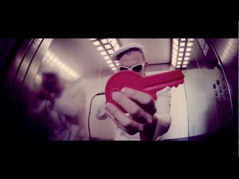 [ VIDEO ] 3 IS A CROWD con DARGEN D'AMICO E TOMMASO CERASUOLO - CHIUSI A CHIAVE