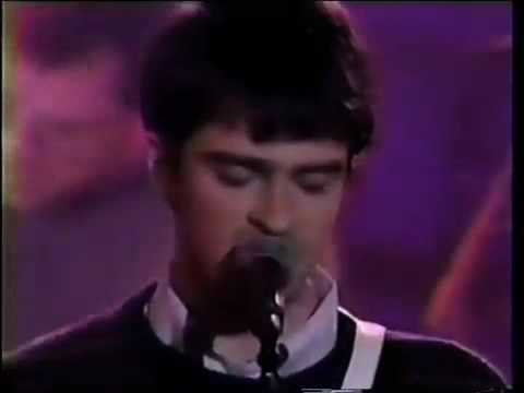 Weezer "The World Has Turned" Live at Hard Rock 1995