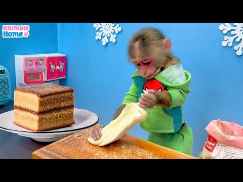 Chef BiBi makes cakes for friends