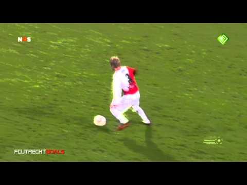 18. Jacob Mulenga (1-0) FC Utrecht - Excelsior (2010/2011)