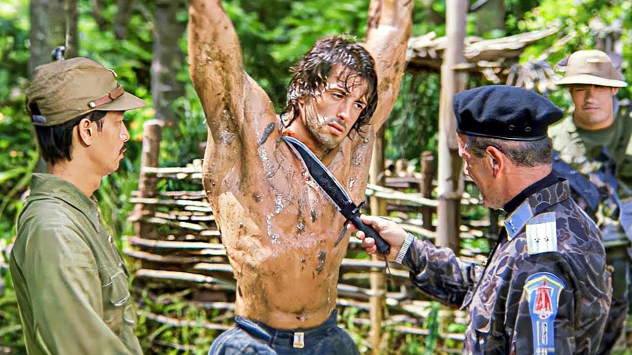 Poori Fauj ko Akela sambhal lega ye Commando | Film/Movie Explained in Hindi/Urdu | Hindi Story