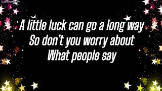 Ordinary girl - lyrics [Miley Cyrus/Hannah Montana]