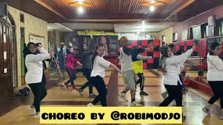 Download lagu NDX - Apa Kabar Mantan choreo by @robimodjo__ Zumba with ZIN @robimodjo at Yan’s Studio mp3