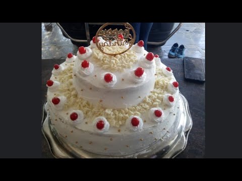 5KG WHITE FOREST CAKE//RECIPE IN MALAYALAM\\FOODIESS VLOGS