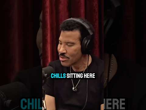Lionel Richie’s experience with Marvin Gaye 🎵🕺🏾🔥🤯 #shorts #lionelrichie #joerogan
