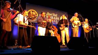 Wrong road again- Joe sings Joe at Joe Val 2012-4.MOV