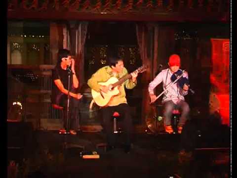 NONTON BIOSKOP - Jubing, Reda, and Didiet, live concert 2011