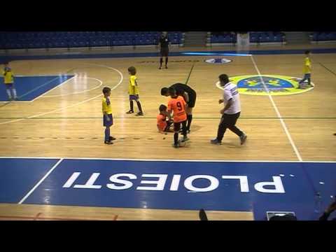 Petrolul ’95 Ploieşti  - CS Prosport Focşani  0 - 2 ( 0 - 1 ) repriza I