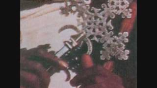 Bandulu - Close Ups
