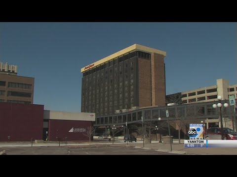 Howard Johnson Hotel is back open after closure caused by leak