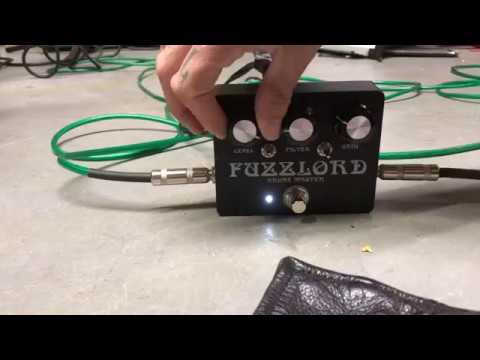 Fuzzlord Effects Drone Master Bass Demo