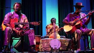 Habib Koité &amp; Eric Bibb - Send Us Brighter Days (Live 2012)