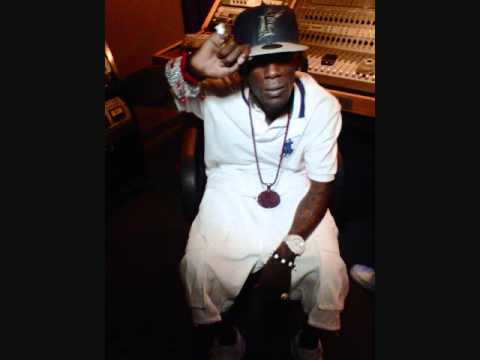 DJ NOODLES Ft. PITBULL, FELLA, & BILLY BLUE   EVERYDAY ALL DAY