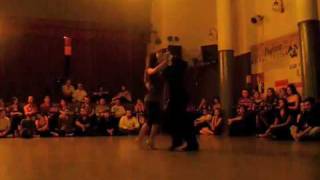 Guillermo Cerneaz & Paula Rampini bailando un Vals en Villa Malcom