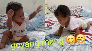 Download lagu Bayi lucu joget goyang dangdut 😁👍🏿 mp3