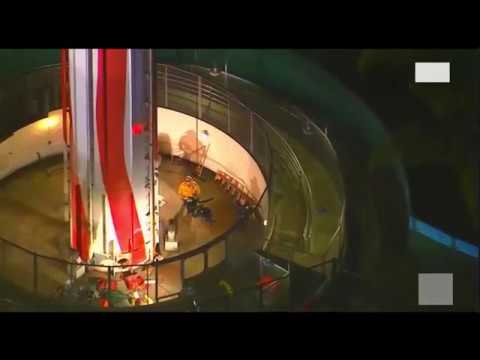 Top 1 News Today 21 trapped 100 feet in air on theme park ride || World News 1-1-2017