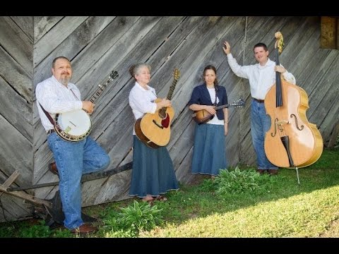 THE GOSPEL GRASS TRIO 65 th annnual TRI STATE GOSPEL SINGING