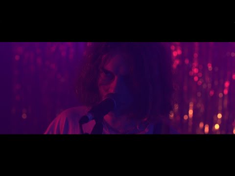 Llovers - Honestly (Official Video)