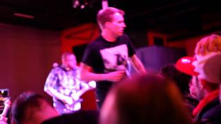 I Never Deserve the Things I Need live