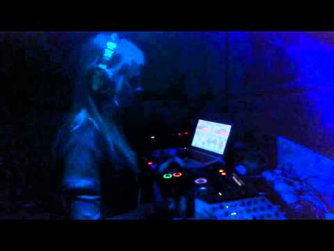 B.UNQ!@TECHNO U THERAPY(U-Turn Mlada Boleslav)2016 II
