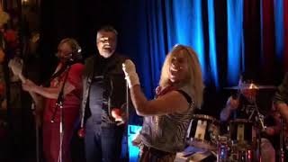 George Lopez singing Bottoms Up with Van Halen tribute band Fan Halen