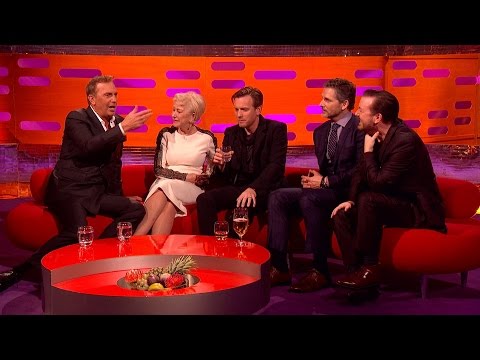 Kevin Costner talks about directing the wolves in 'Dancing with Wolves' - The Graham Norton Show