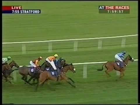 2010 W + S Recycling Stratford Foxhunters Champion Hunters' Chase