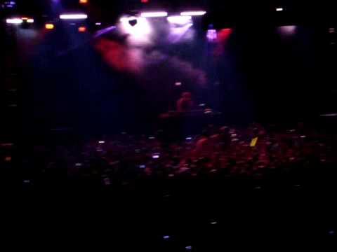 David Guetta play Imogen Heap - Hide and seek (Afrojack remix).MPG