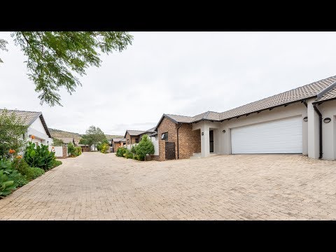 Beautiful three Bedroom Unit in Homes Haven