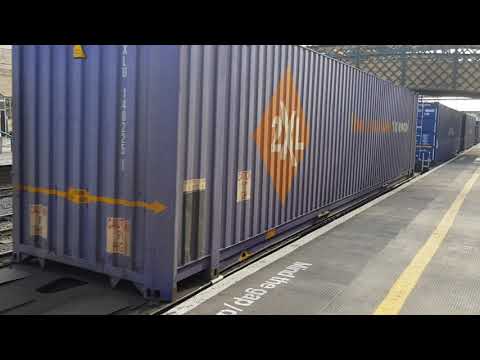 88001 Revolution passing with 467P Daventry-Mossend Euroterminal