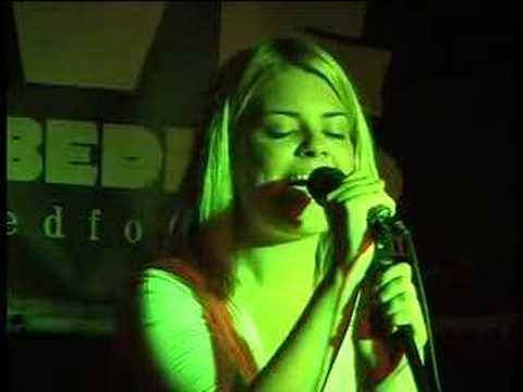Danni Green sings 