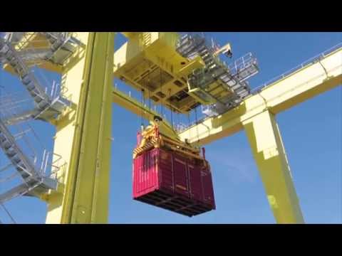 Pacific National launches new rail mounted gantry cranes at the Sydney Freight Terminal