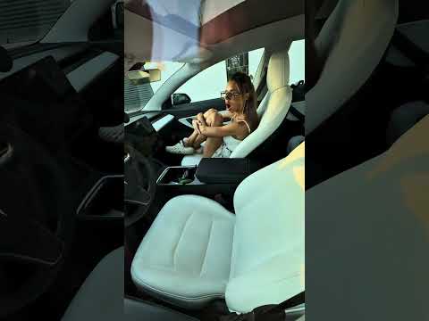 Wait for it… 👀#carsoftiktok #tesla ev #teslalife #viral #